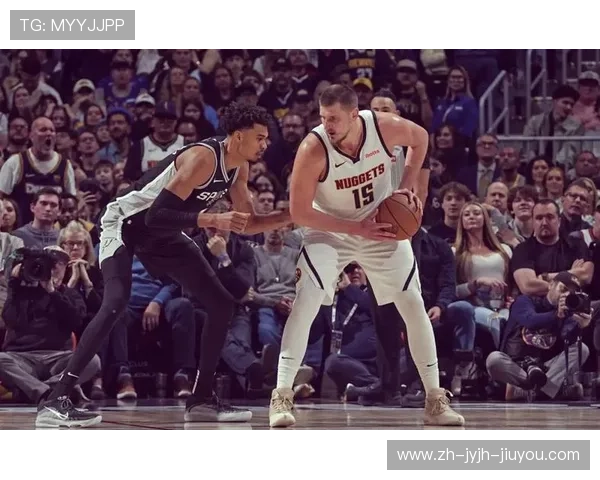 NBA全明星正赛精彩瞬间回顾:技艺与娱乐的顶级融合 NBA全明星正赛精彩瞬间回顾:技艺与娱乐的顶级融合